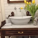 La Belle Coquette Bed & Breakfast Como