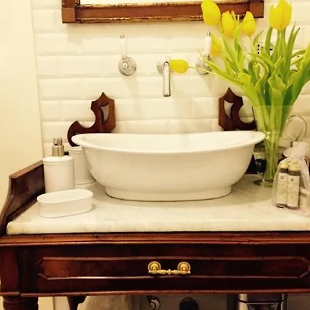 La Belle Coquette Bed and breakfast Como